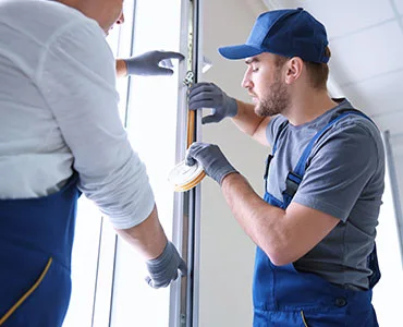 glass repair experts in Pace, FL